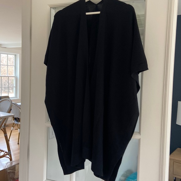 COPY - Lulu short sleeve wrap sweater - Picture 2 of 6